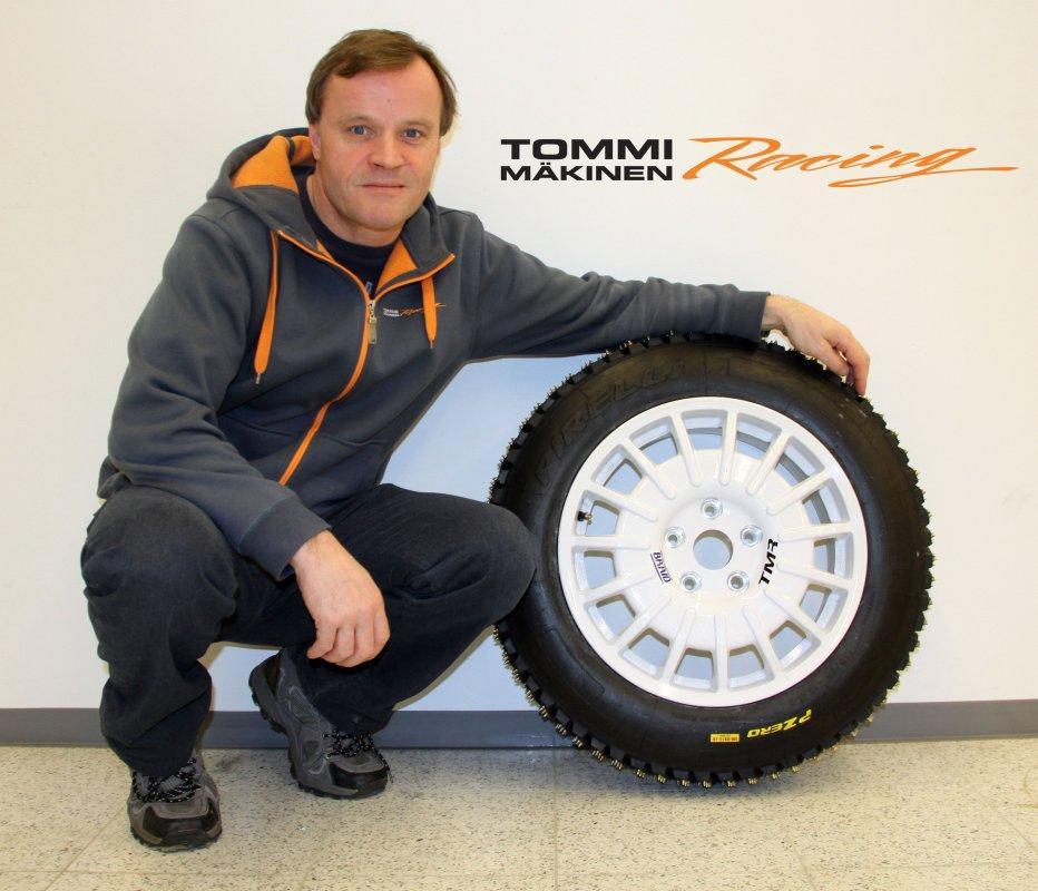 Braid Wheels - Winrace N LARS WinraceNLARS-16x5.5-O 16 x 5.5; Offset: +9 to +60; Weight: 20 / Other Color on Bleeding Tarmac