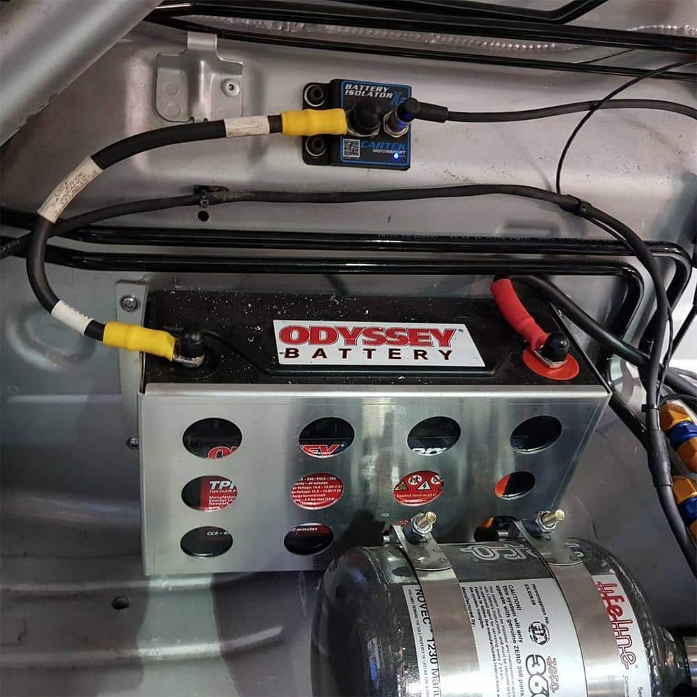 Cartek Motorsport Electronics - Battery Isolator XR & Electronic Kill Switch 1068-118 Red on Bleeding Tarmac 